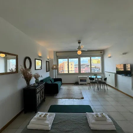 Warm Near Porta Maggiore Apartment